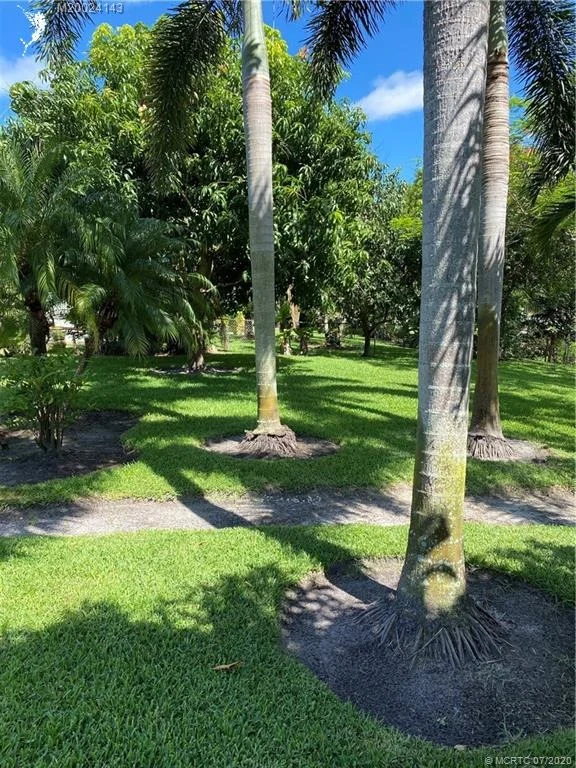 Photo of 1500 NW Lakeside Trail