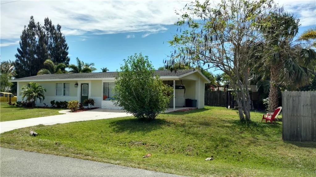 Photo of 3222 SE Hibiscus Street
