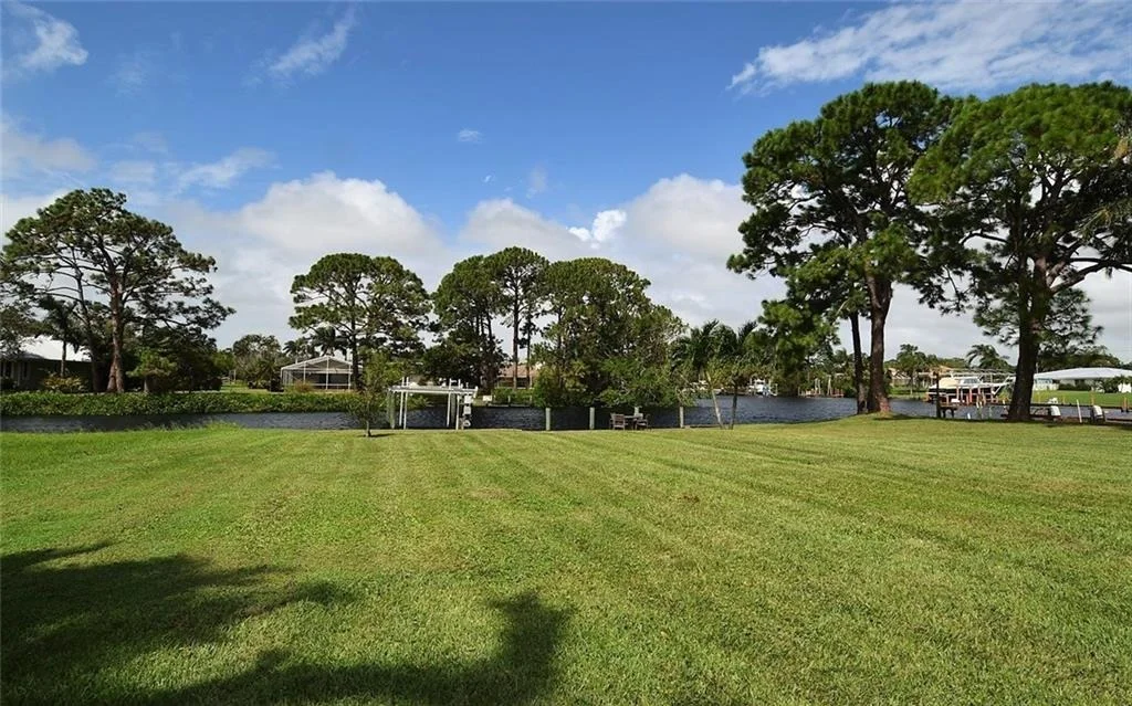 Photo of 1689 NW RIVER Trail