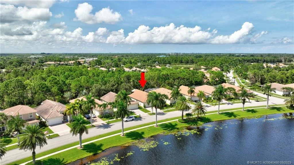 Photo of 6655 SE Twin Oaks Circle