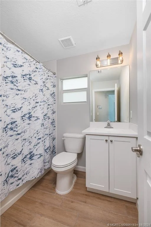 Photo of 5245 SE Channel Drive
