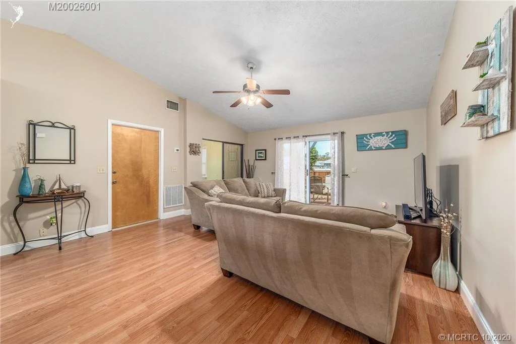 Photo of 903 NW 12th Terrace