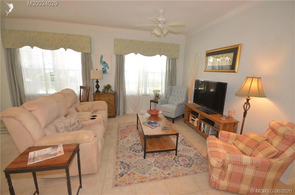 Photo of 254 SE Kitching Circle