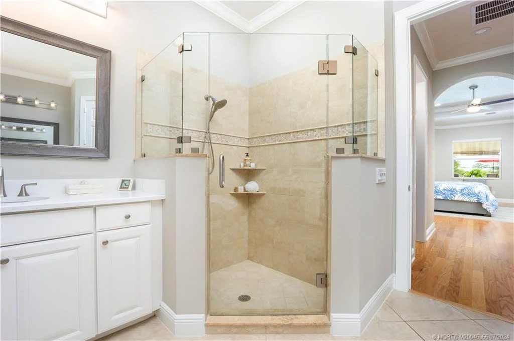 Photo of 221 SE Ethan Terrace