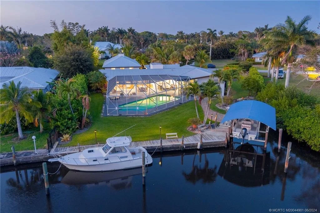 Photo of 1686 NW Harbor Place