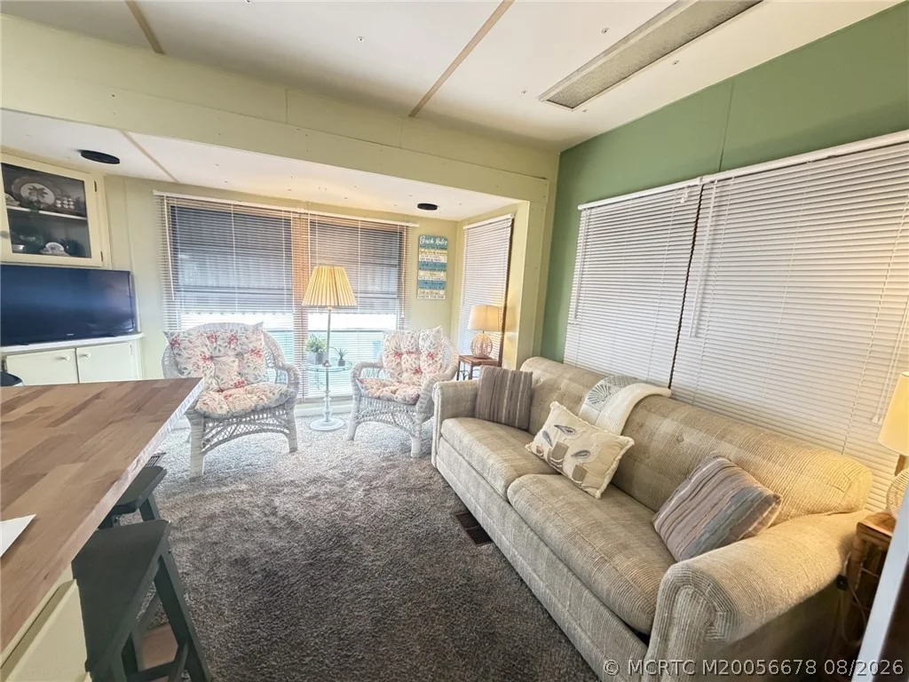 Photo of 552 Nettles Boulevard