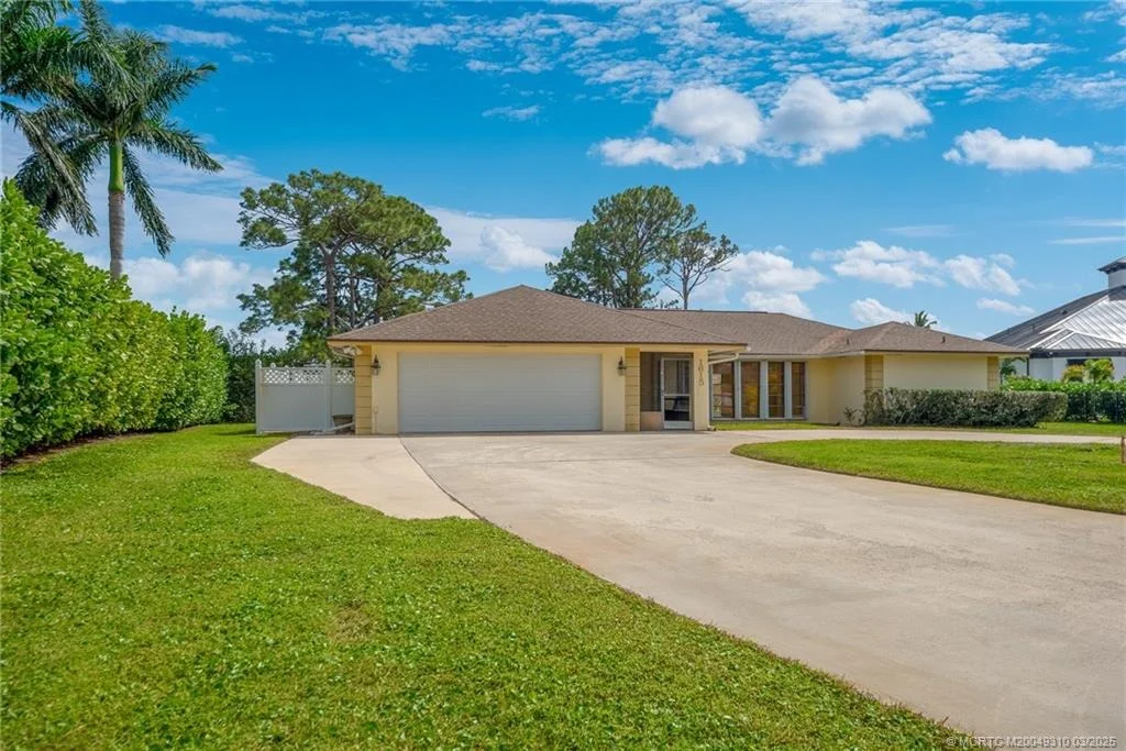 Photo of 1615 NW Bay Tree Circle