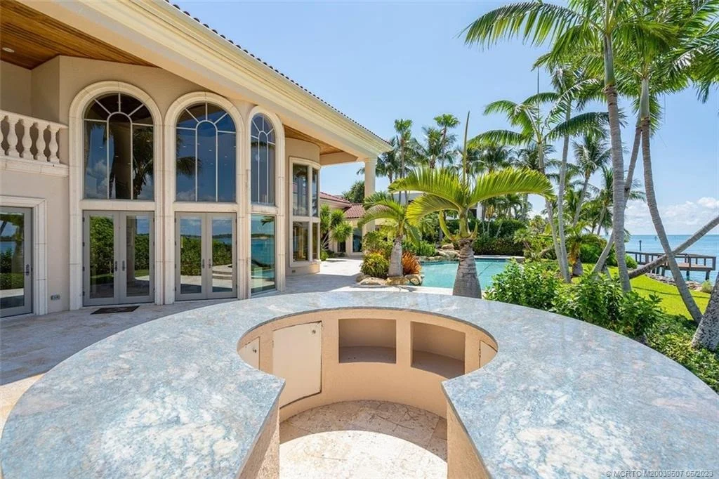 Photo of 7032 SE Harbor Circle