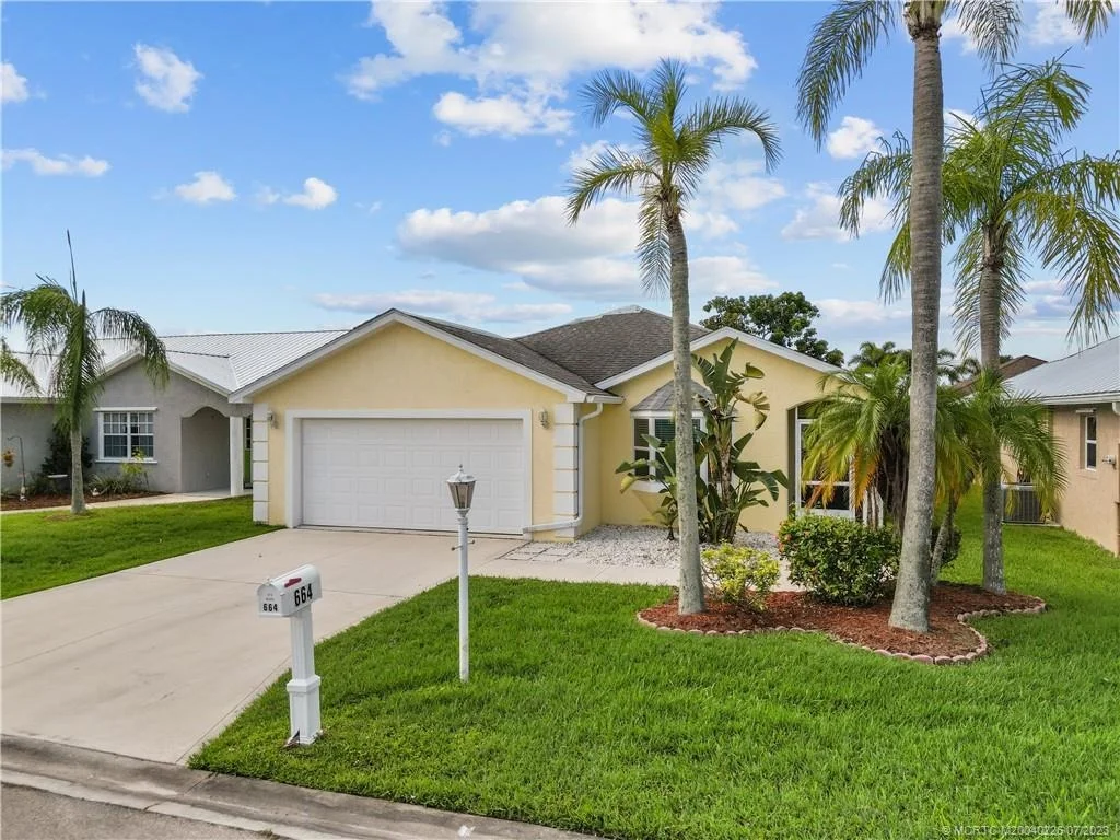 Photo of 664 SE 25th Street
