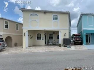 Photo of 236 Nettles Boulevard