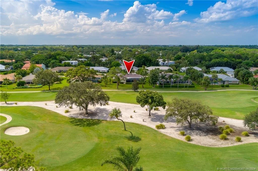 Photo of 4273 SE Fairway E