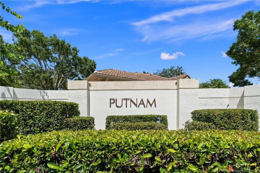 Photo of 3435 SE Putnam Court