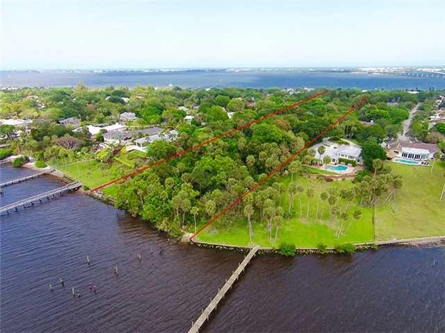 Photo of 33 N Sewalls Point Road