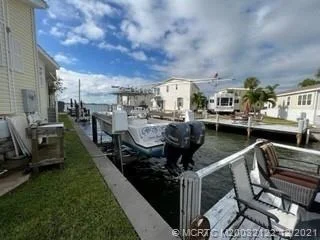 Photo of 1099 Nettles Boulevard