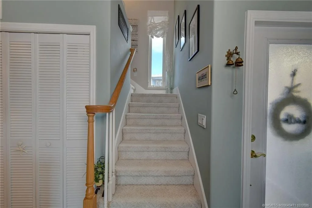 Photo of 2 Nettles Boulevard
