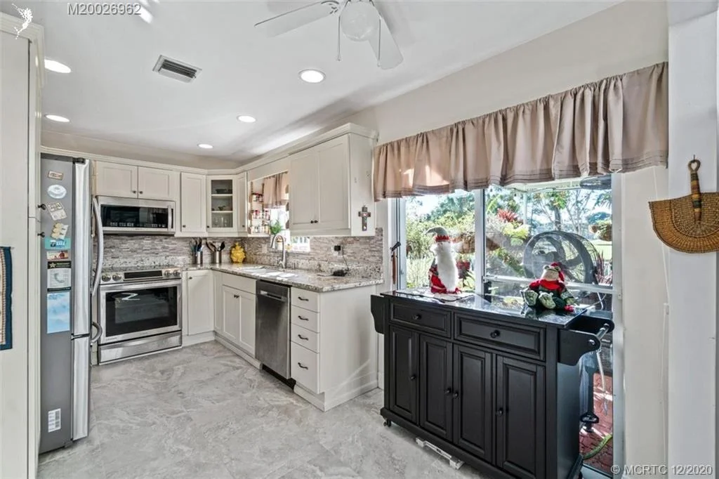 Photo of 8713 SE Riverfront Terrace