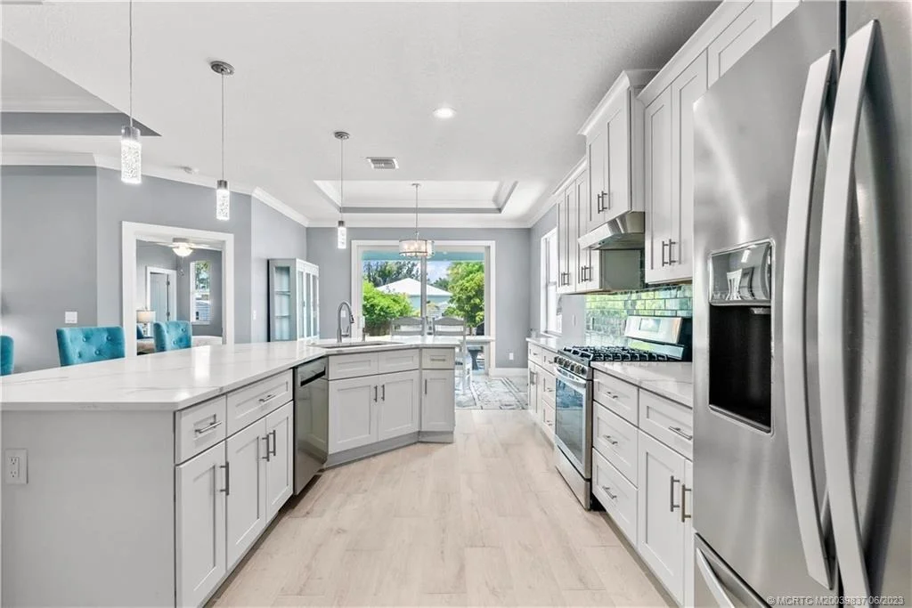 Photo of 4786 SE Horizon Avenue