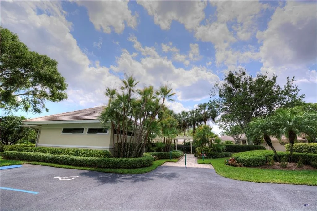 Photo of 6908 SE Pacific Drive