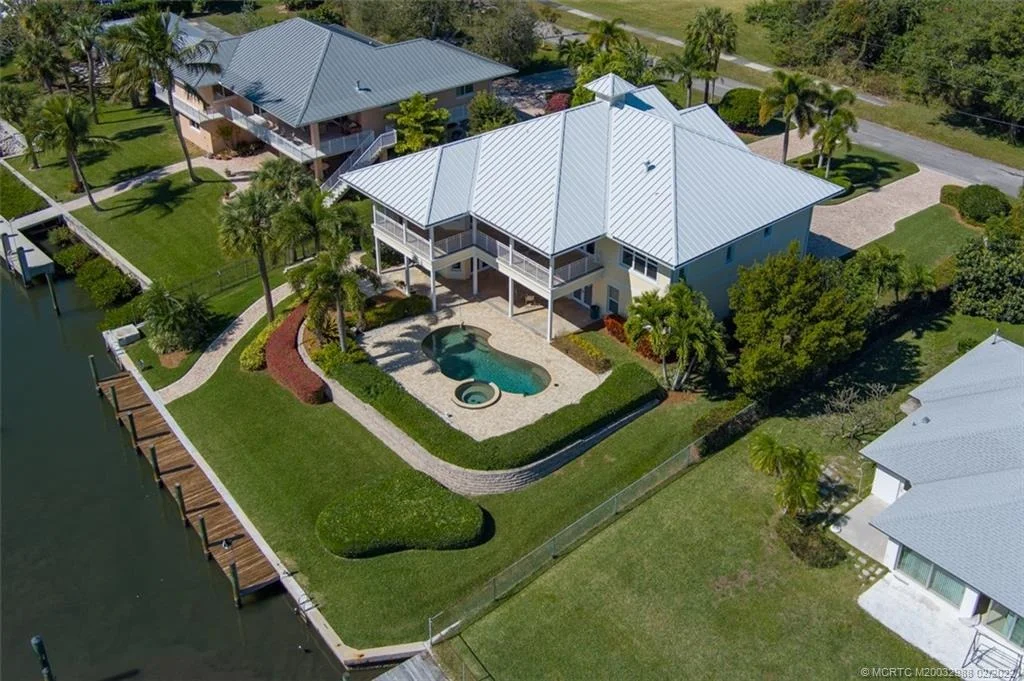 Photo of 5914 SE Horseshoe Point Road
