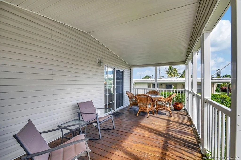 Photo of 4449 Royal Manor Boulevard