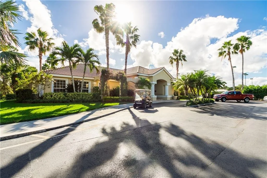 Photo of 3488 SE Fairway Oaks Trail