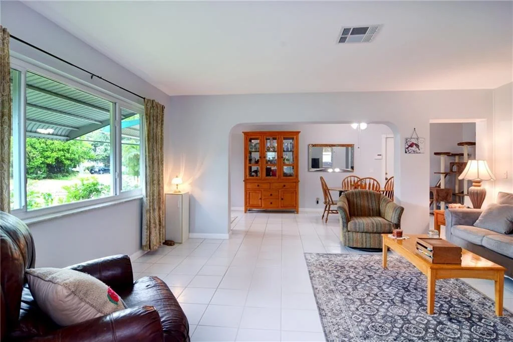 Photo of 4340 Gulfstream Road