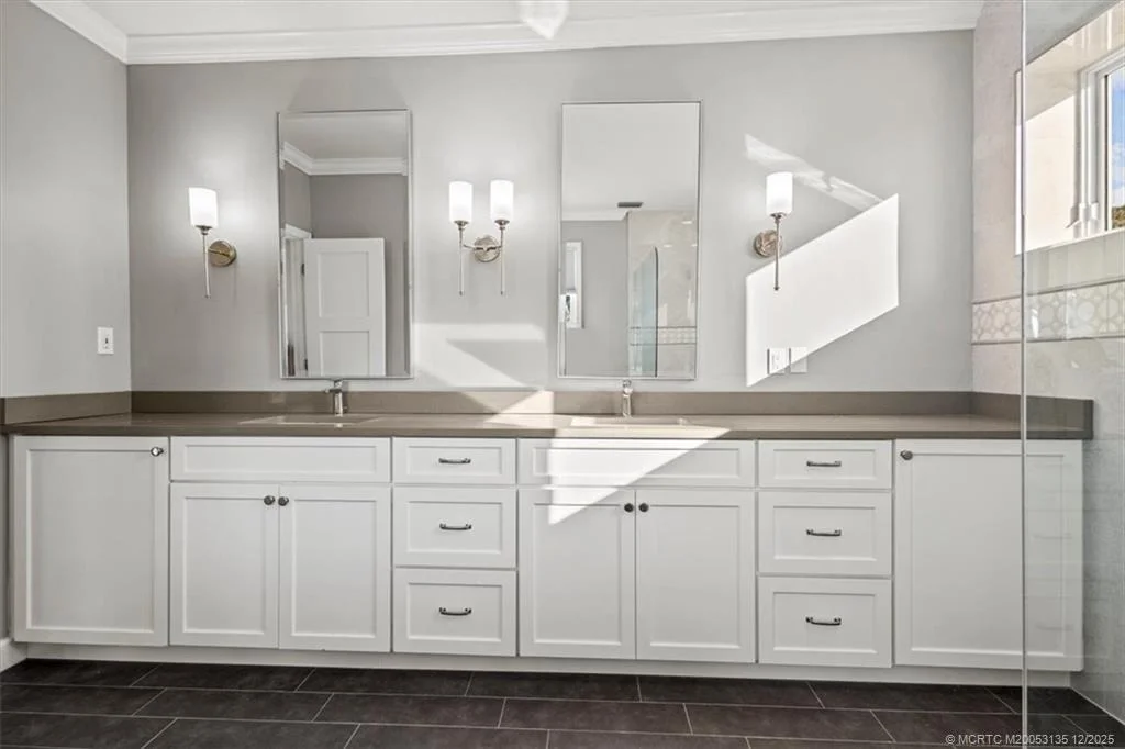 Photo of 3404 SE Inlet Harbor Trail