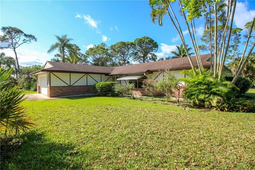 Photo of 5500 SE Paramount Drive