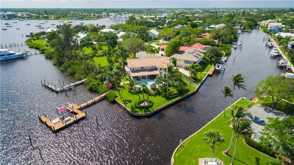 Photo of 3933 SE Topsail Court