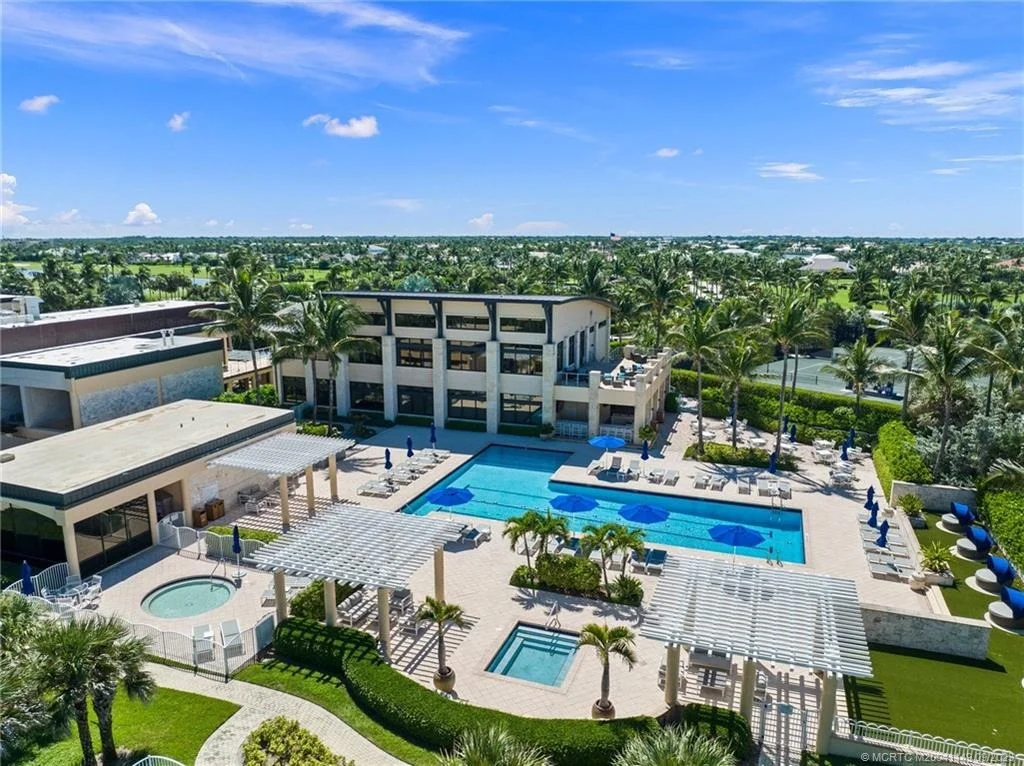 Photo of 6741 SE Harbor Circle