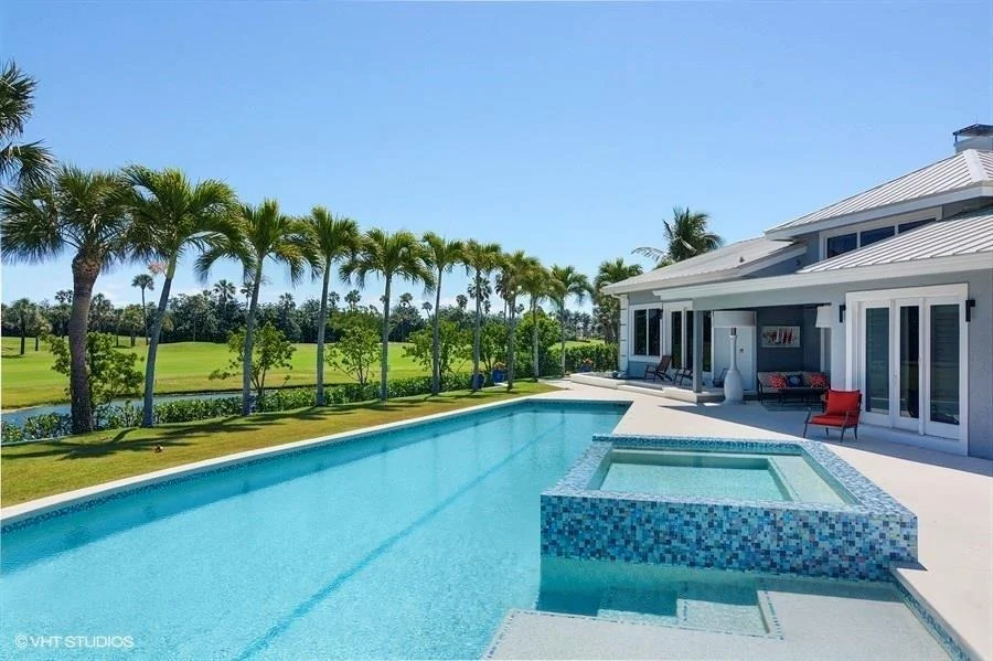 Photo of 2161 SE Golfview Lane