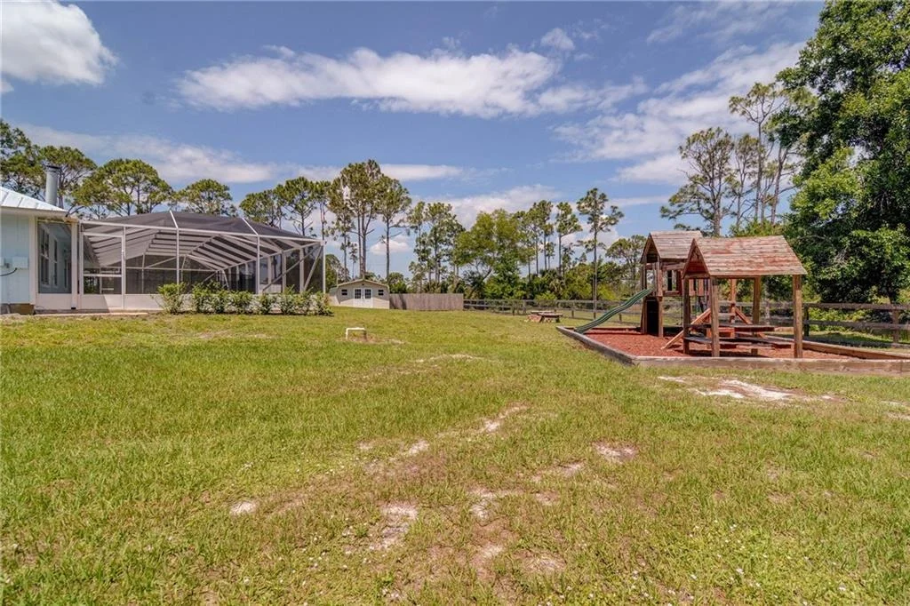 Photo of 63 NE Cypress Trail