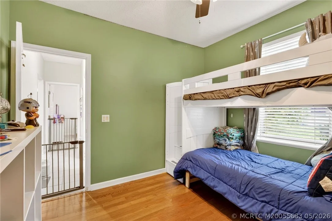 Photo of 671 SE Pin Oak Terrace