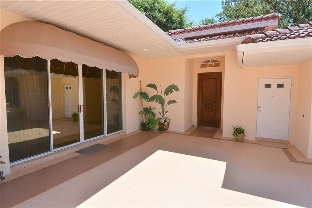 Photo of 2 N Via Lucindia Drive S