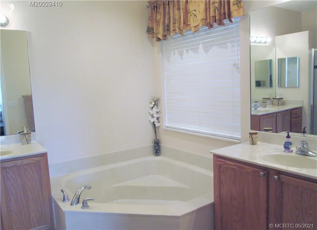 Photo of 1381 SE Legacy Cove Circle