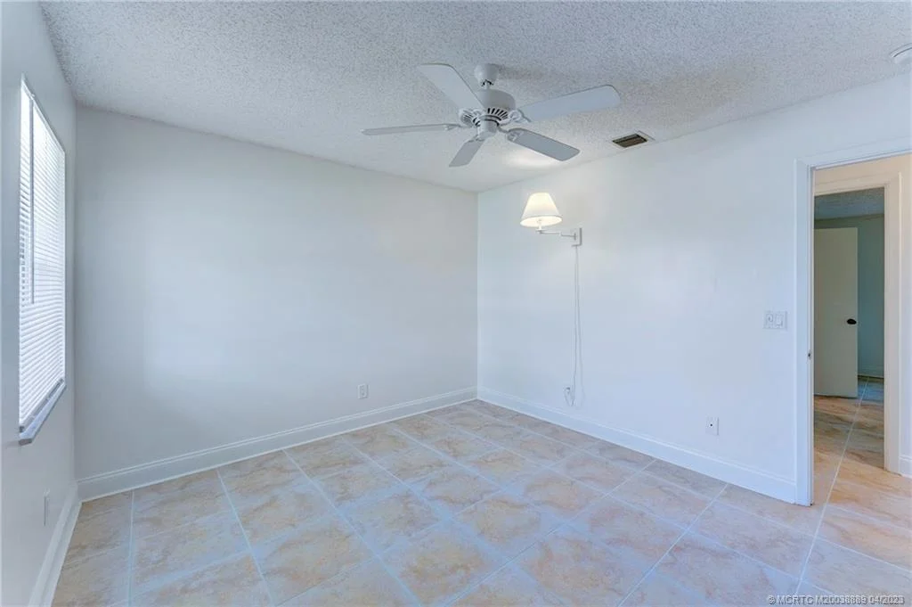 Photo of 1003 NW 16th Place