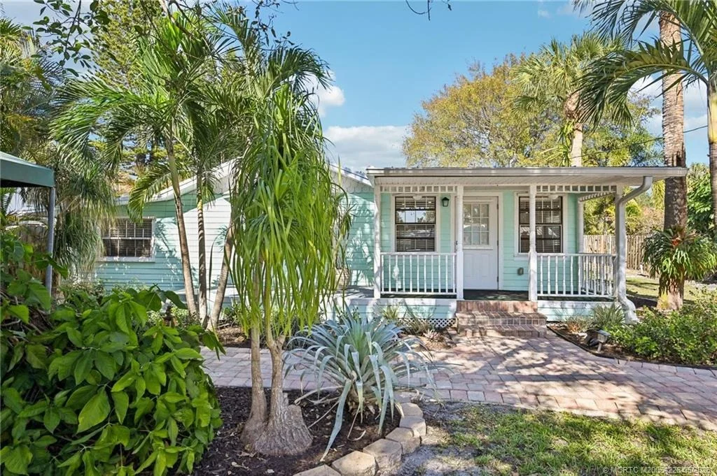Photo of 3003 SE River Terrace