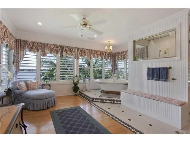 Photo of 35 N River Road
