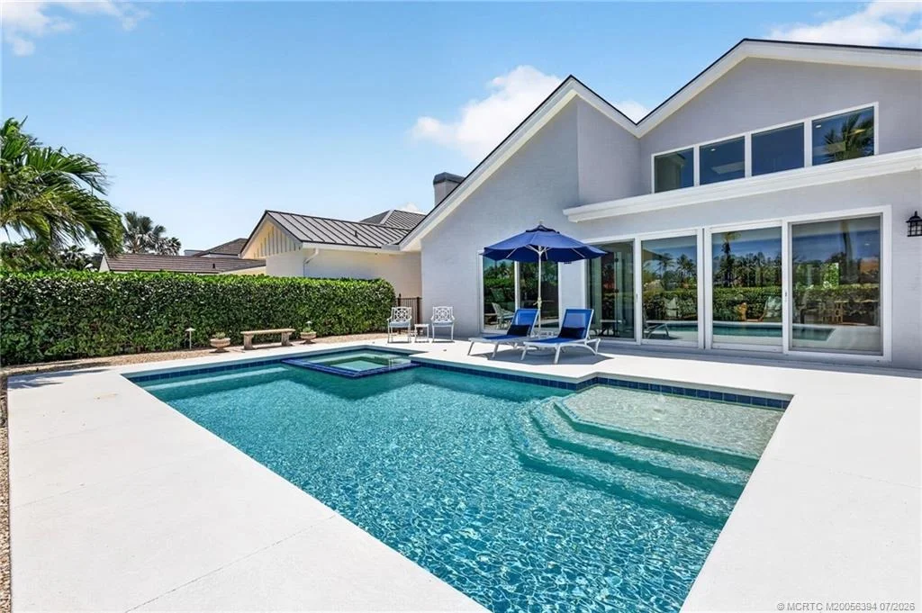 Photo of 6943 SE Harbor Circle