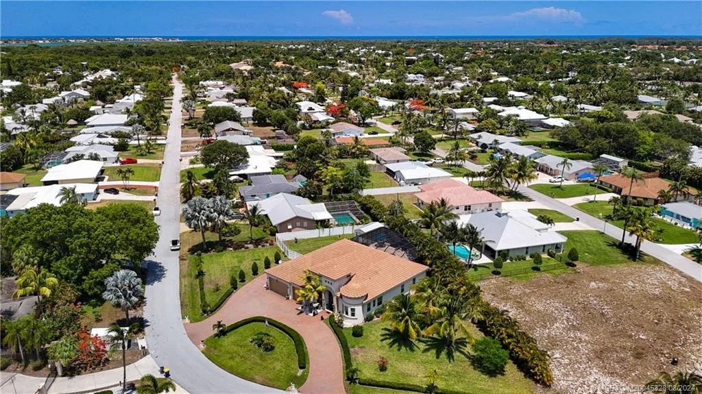 Photo of 4459 SE Bayshore Terrace