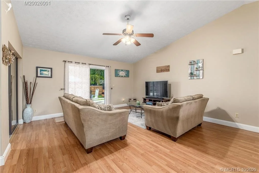 Photo of 903 NW 12th Terrace
