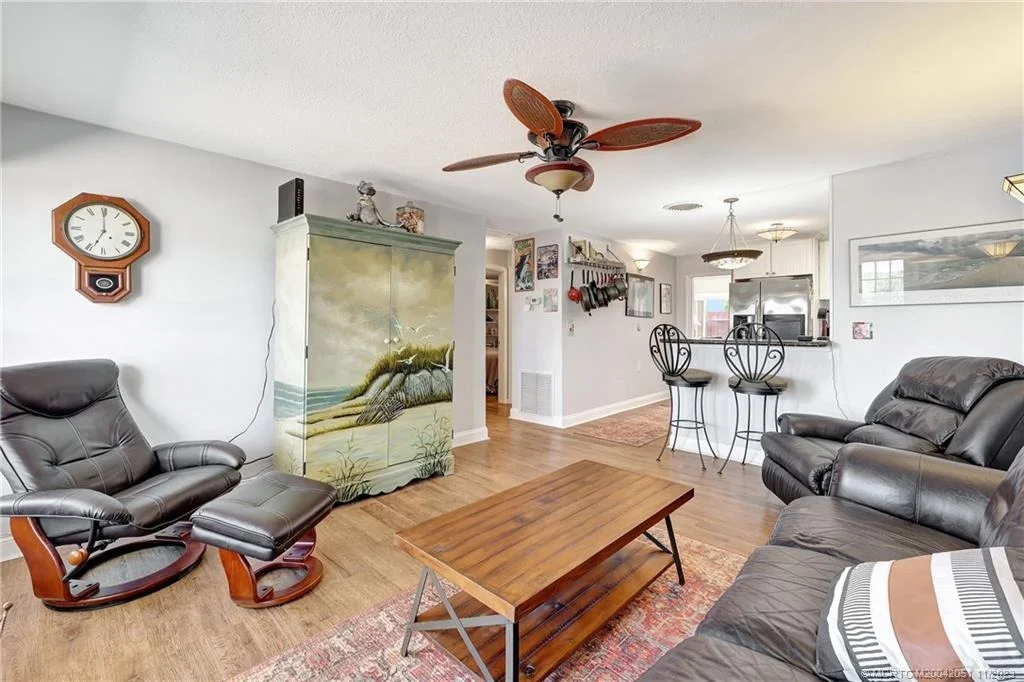 Photo of 294 SE Sailfish Lane