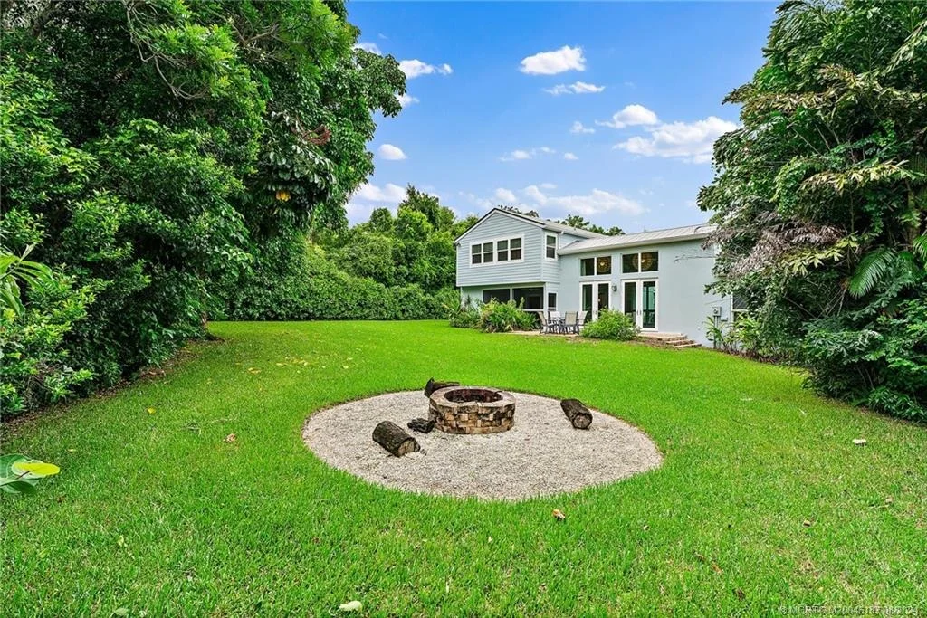 Photo of 23 N Ridgeview Road