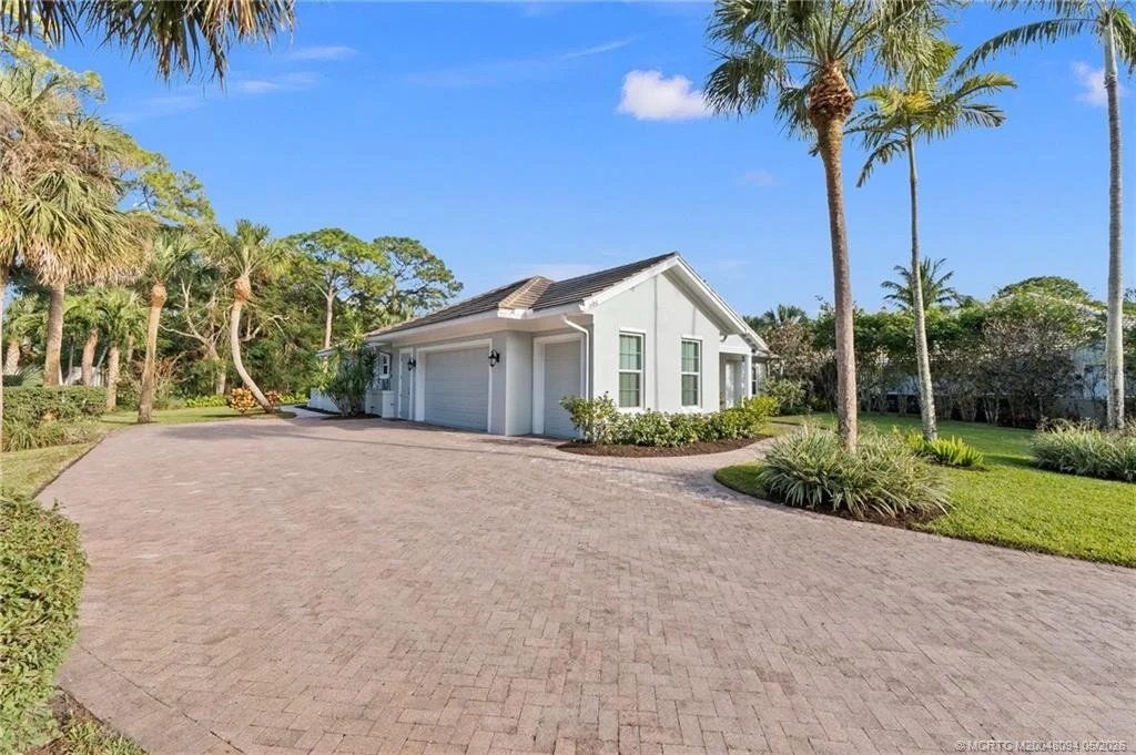Photo of 1680 SE Cypress Glen Way