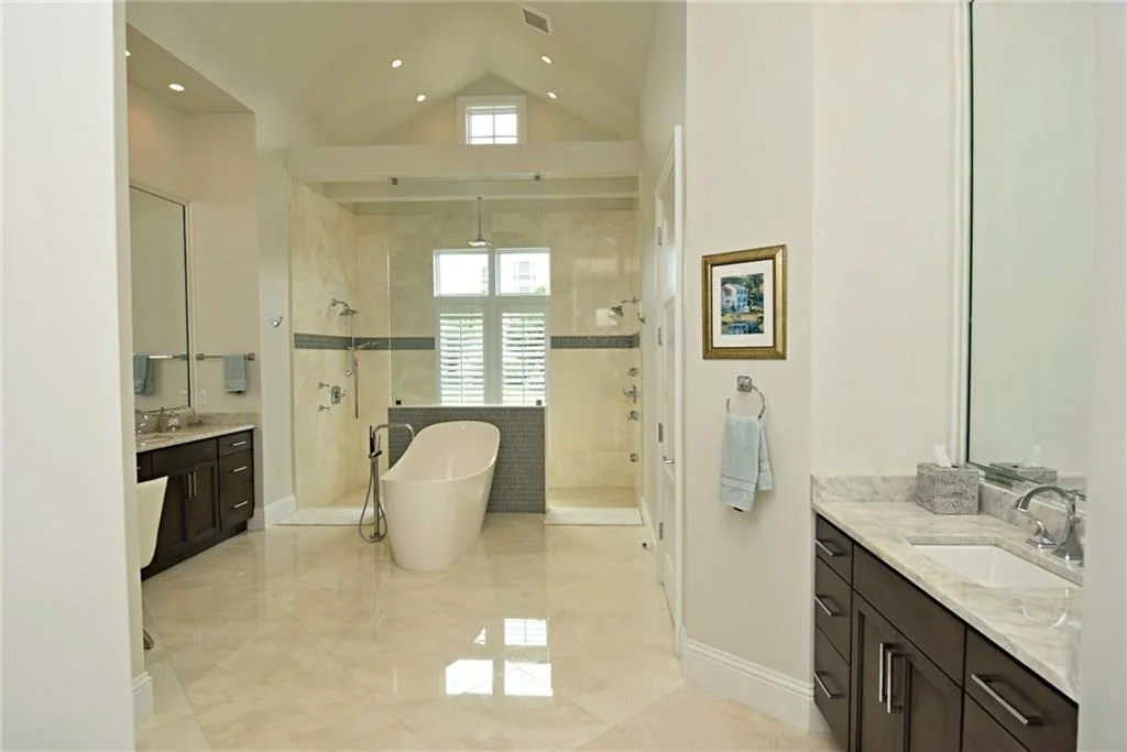 Photo of 2915 SE DUNE Drive