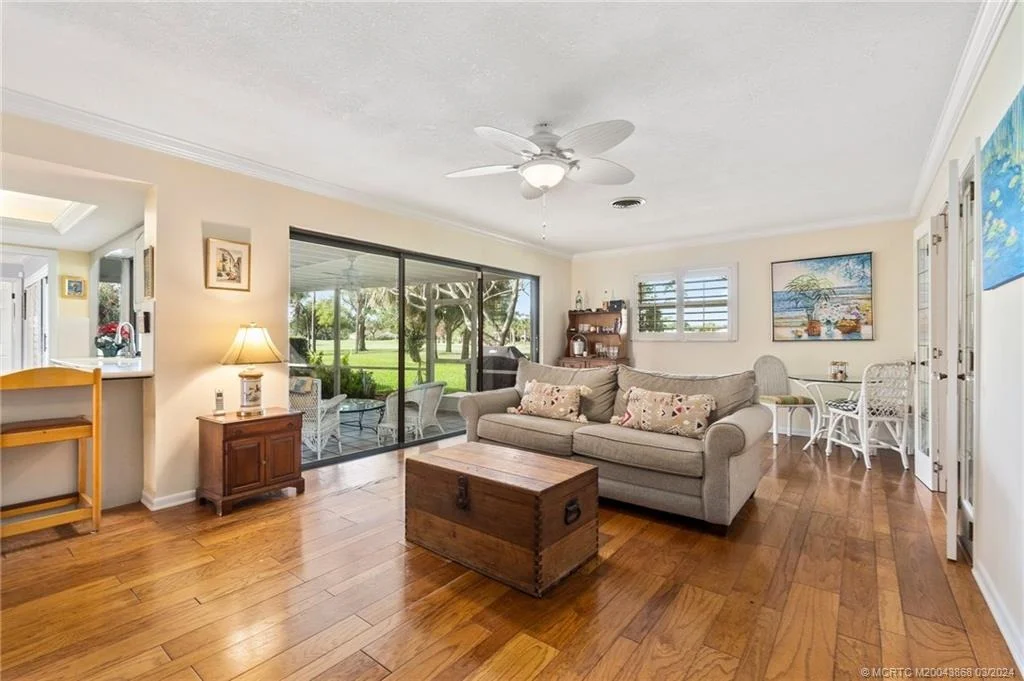 Photo of 4103 SE Fairway E