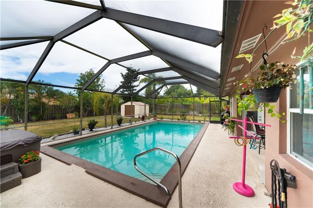 Photo of 241 SE Tressler Drive