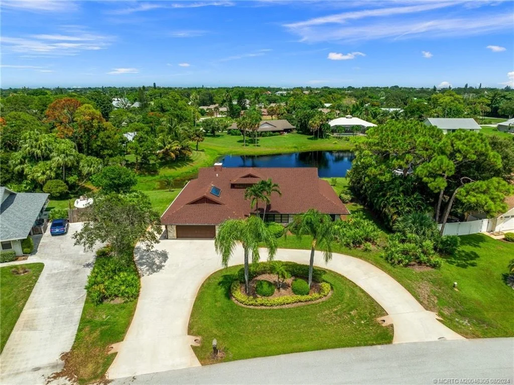 Photo of 919 NE Juniper Place