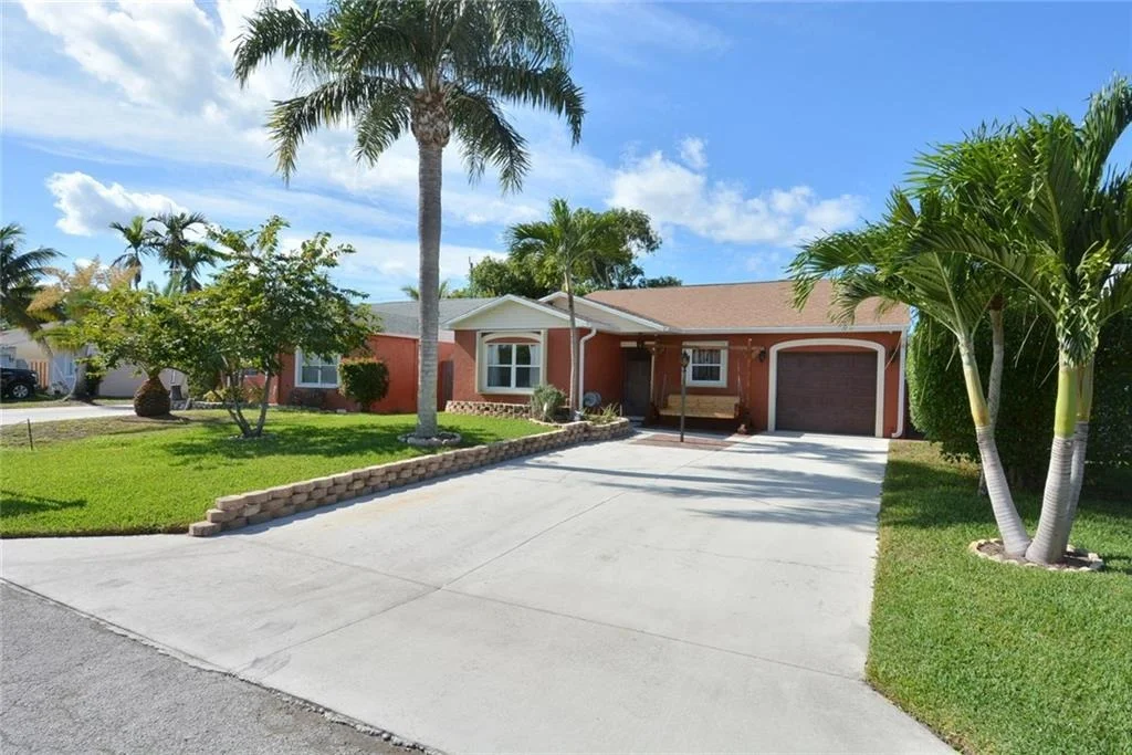 Photo of 5698 SE Mitzi Lane
