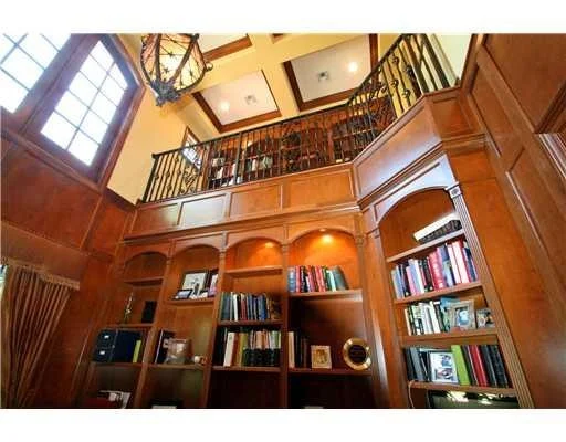 Photo of 8 MORGAN Circle